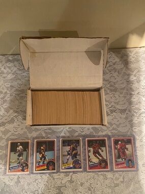 1984-85 O-PEE-CHEE HOCKEY COMPLETE SET (396) NRMINT-MT